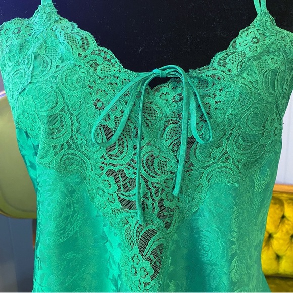 Vintage 90s Victoria’s Secret Gold Label Emerald  Green Lace Cami Size S - Picture 2 of 6